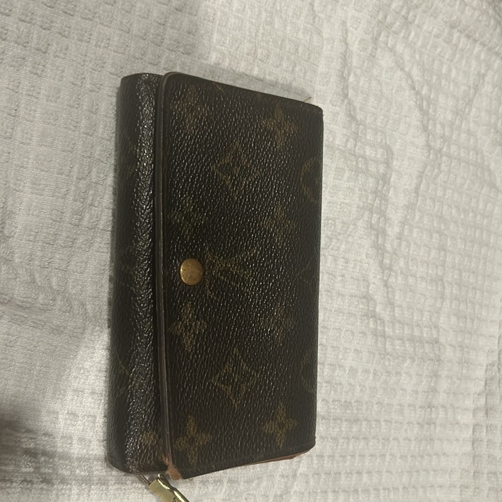 Lv Monogram Wallet - image 3